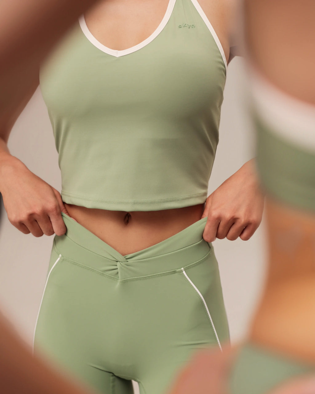 SKYN Contour Leggings | Sage Green