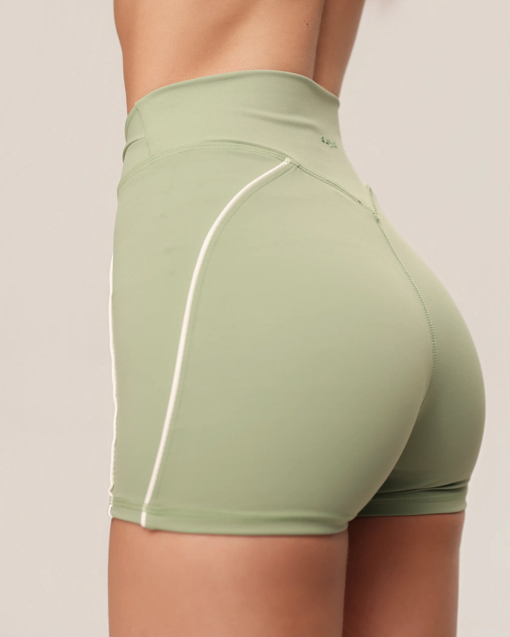 SKYN Sculpt V Shorts | Sage Green